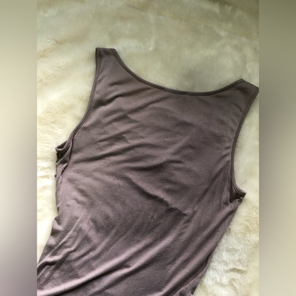 Sleeveless Top - Picture 5 of 6